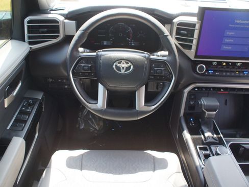 Used 2024 Toyota Tundra Limited AWD/4WD image 5