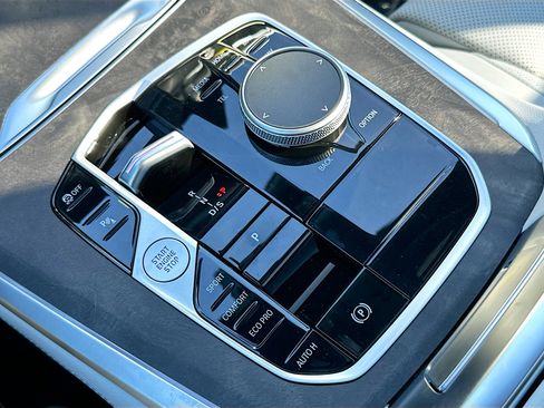 New 2026 BMW X5 sDrive40i image 14