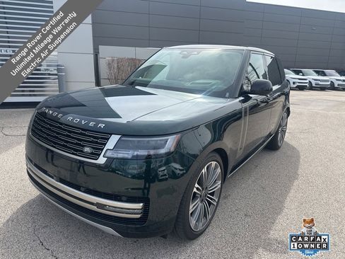 Used 2025 Land Rover Range Rover SE image 1
