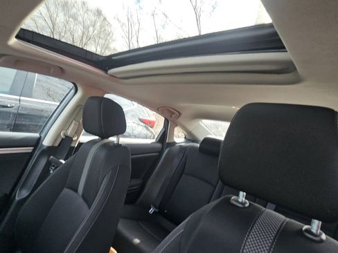 Used 2020 Honda Civic EX image 6