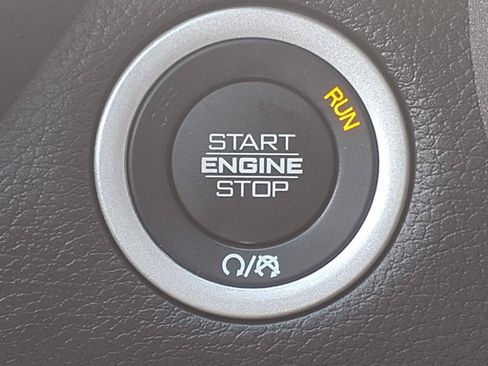 Used 2025 RAM 1500 Warlock AWD/4WD image 12