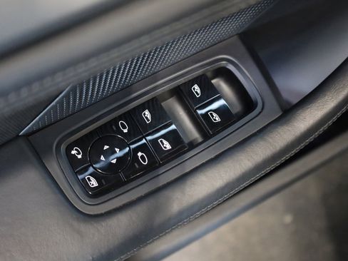 Used 2020 Porsche Taycan Turbo S image 15