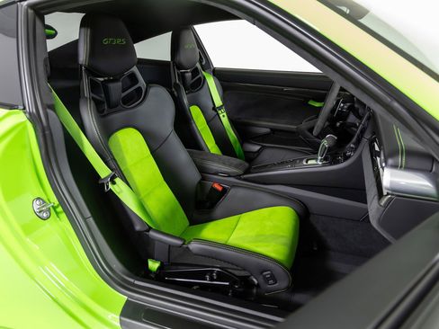 Used 2019 Porsche 911 GT3 RS image 33