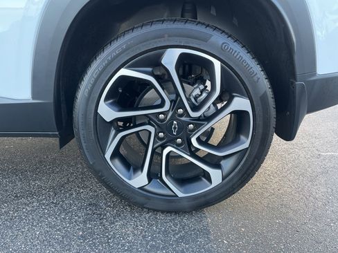 Certified 2025 Chevrolet Trax RS image 10