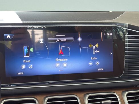 Used 2024 Mercedes-Benz GLE 450 4MATIC image 40