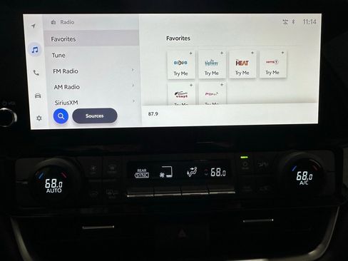 Used 2025 Toyota Grand Highlander AWD image 27