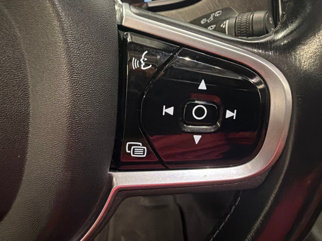 Used 2018 Volvo V90 T6 Cross Country w/ Convenience Package AWD/4WD image 22