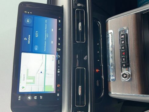 Used 2025 Lincoln Aviator Reserve w/ Equipment Group 201A AWD/4WD image 17