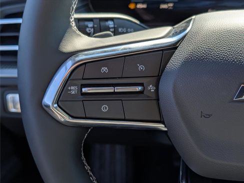 New 2026 Chevrolet Traverse LT image 19