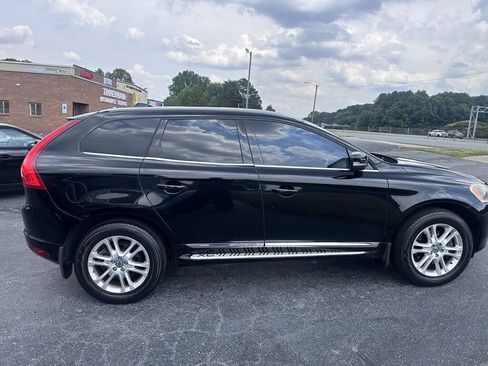 Used 2015 Volvo XC60 T5 Premier w/ Proximity Package FWD image 5