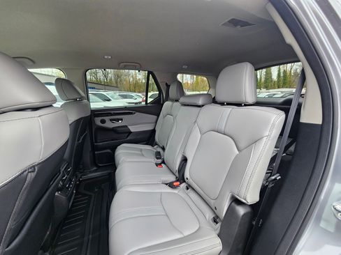 New 2025 Honda Pilot EX-L image 19