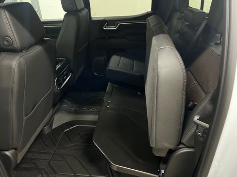 New 2026 Chevrolet Silverado 1500 High Country w/ Technology Package AWD/4WD image 39