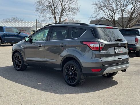 Used 2018 Ford Escape SE image 6