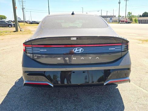New 2026 Hyundai Sonata SEL FWD image 4