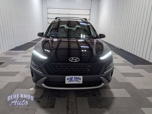 Used 2023 Hyundai Kona Limited AWD/4WD image 6