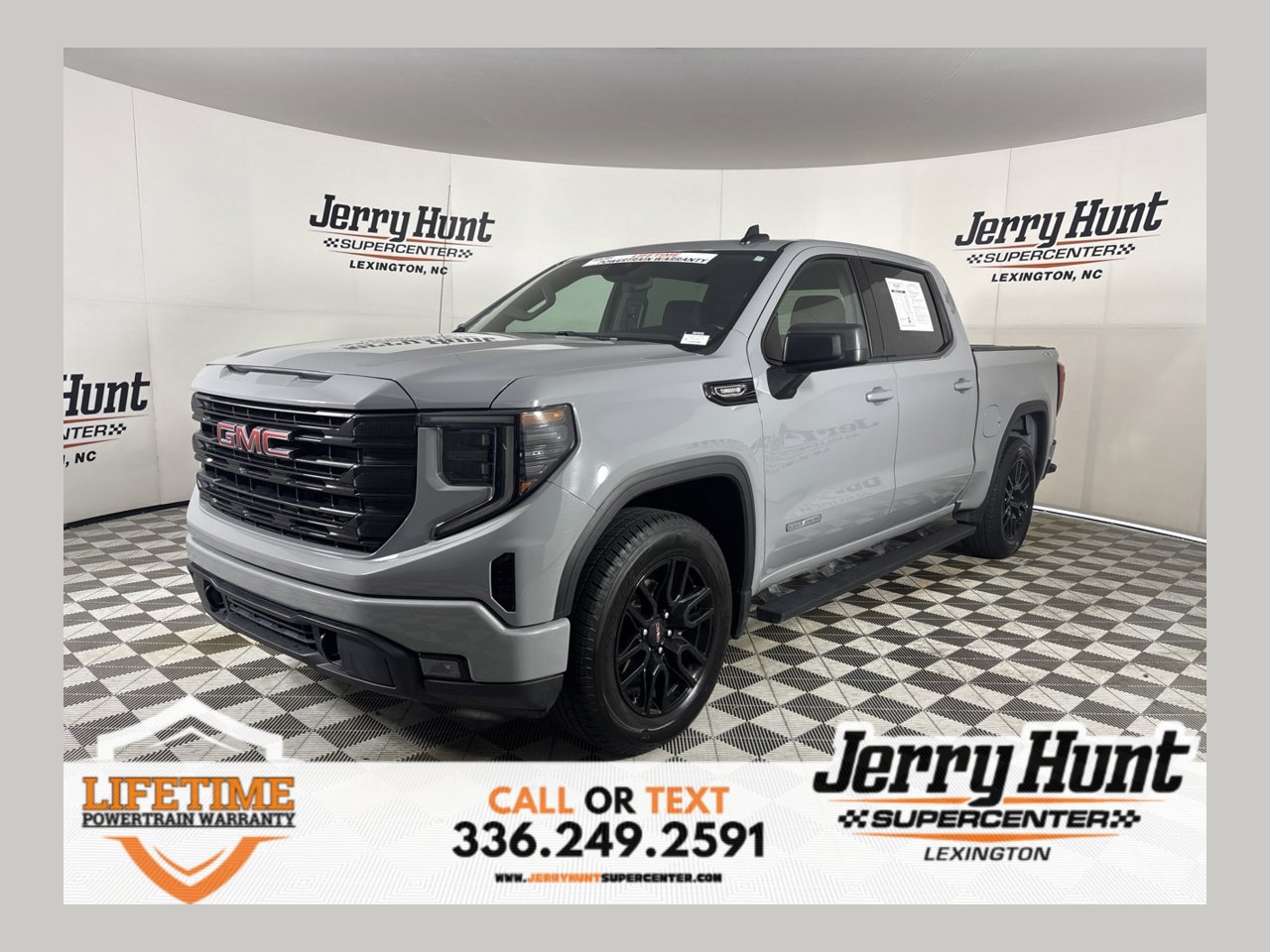 Used 2024 GMC Sierra 1500 Elevation AWD/4WD image 1