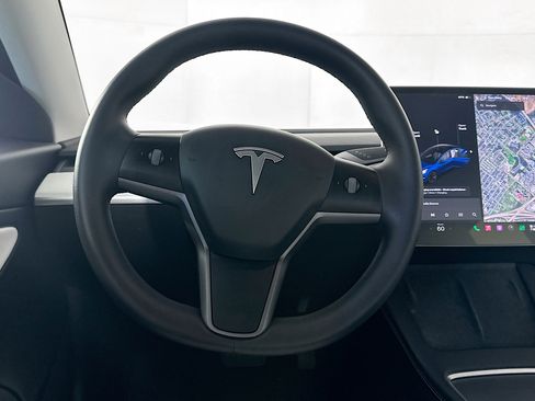 Used 2021 Tesla Model 3 Long Range AWD/4WD image 16