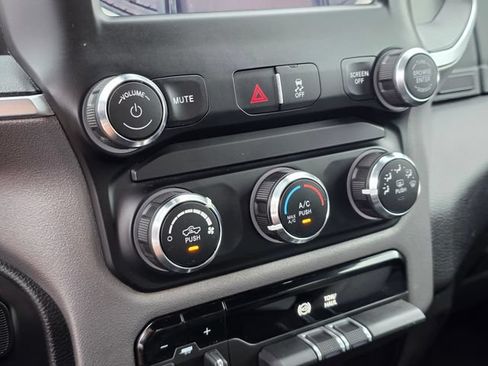 Used 2024 RAM 2500 Big Horn AWD/4WD image 26