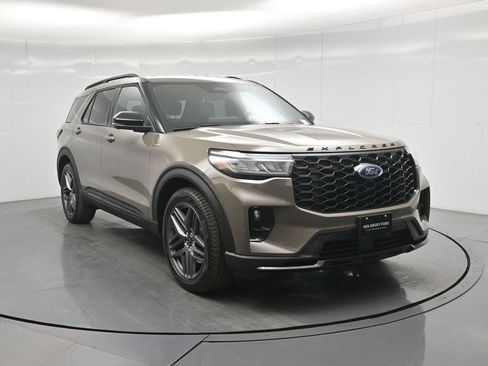 New 2026 Ford Explorer ST-Line w/ ST-Line Street Pack image 57