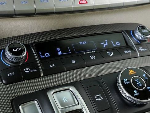 Used 2021 Hyundai Palisade Calligraphy image 18