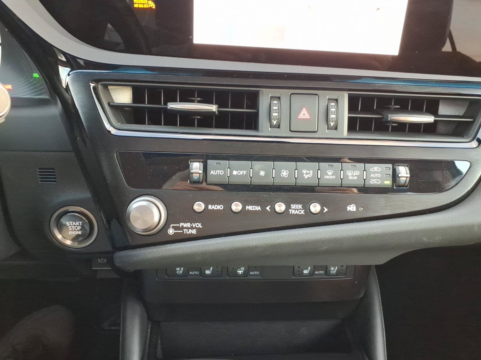 Used 2024 Lexus ES 350 w/ Premium Package FWD image 12