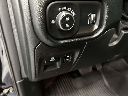 Used 2021 RAM 1500 Big Horn AWD/4WD image 20