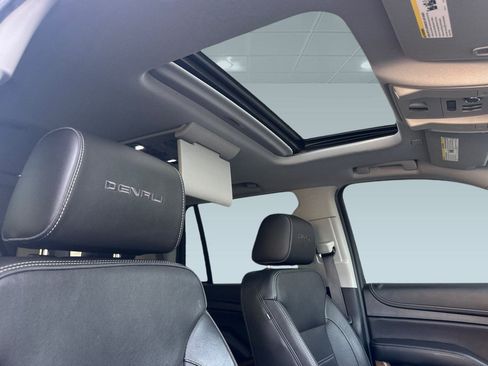 Used 2019 GMC Yukon Denali w/ Denali Ultimate Package image 15