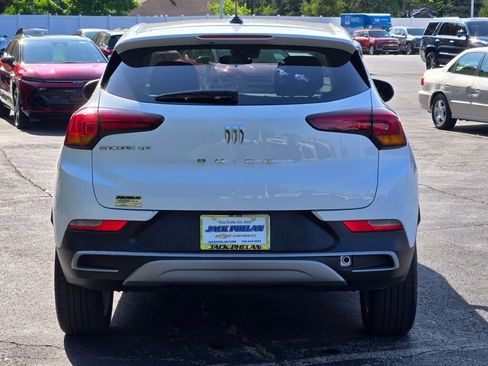 Certified 2025 Buick Encore GX Preferred FWD image 12