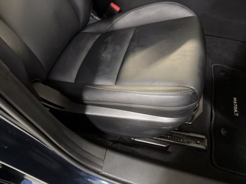 Used 2019 MAZDA MAZDA3 Hatchback FWD image 37
