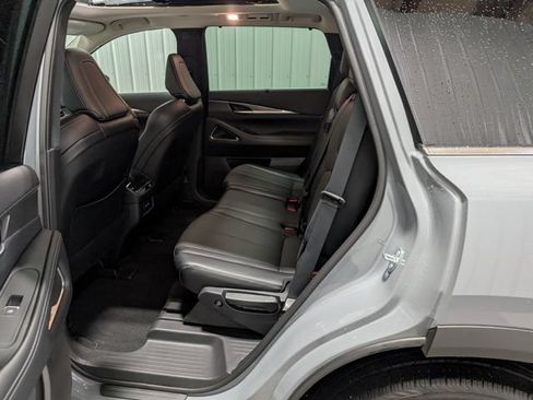 Used 2026 INFINITI QX60 Luxe w/ Cargo Package AWD/4WD image 10