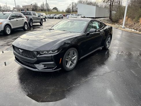 New 2025 Ford Mustang Premium image 7