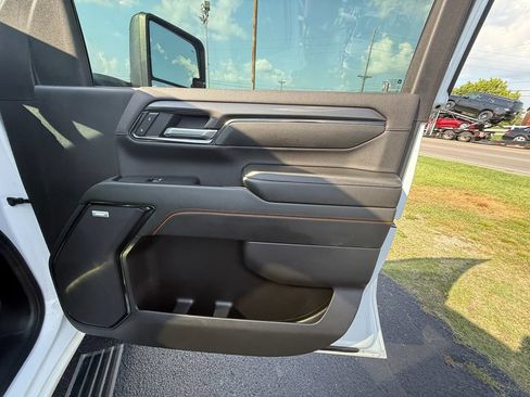 Used 2024 GMC Sierra 2500 AT4 w/ AT4 Premium Plus Package AWD/4WD image 22
