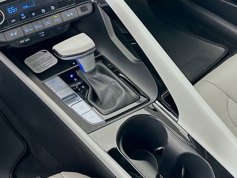 New 2026 Hyundai Elantra Limited image 15