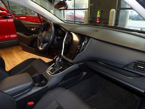 Used 2022 Subaru Outback Premium image 13