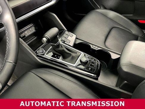 Used 2025 Kia Sportage EX FWD image 18