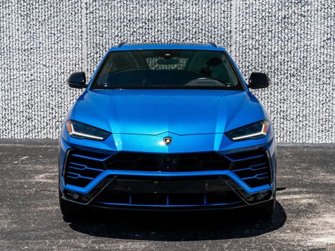 Used 2019 Lamborghini Urus AWD/4WD image 17