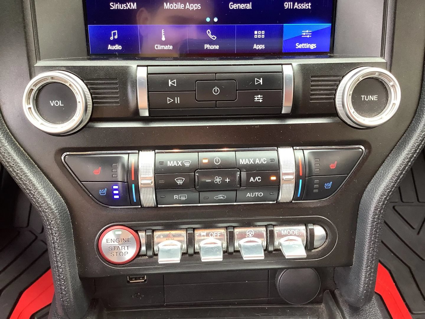 Used 2022 Ford Mustang Premium RWD image 27