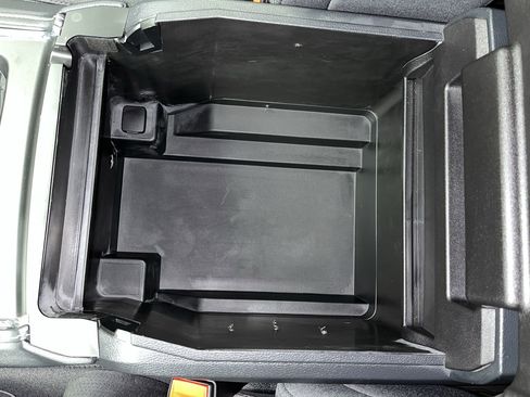 Used 2022 Ford Expedition XLT image 27