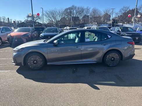 New 2026 Toyota Camry SE image 4