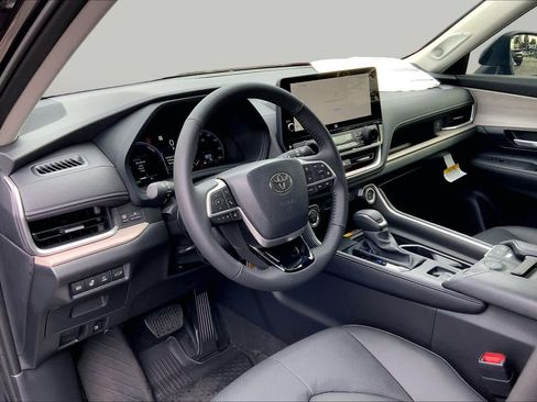 New 2026 Toyota Grand Highlander AWD Hybrid image 8
