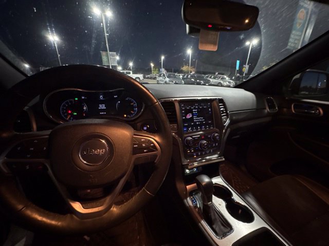 Used 2018 Jeep Grand Cherokee Altitude AWD/4WD image 13