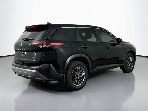 Used 2023 Nissan Rogue S AWD/4WD image 7