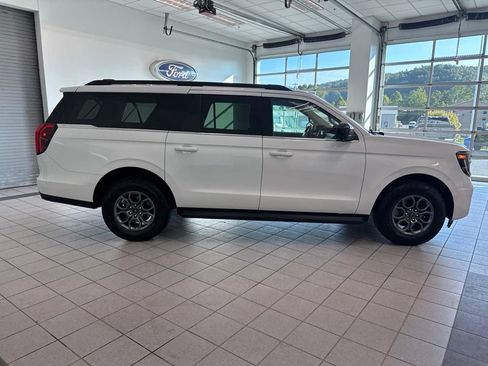 Used 2025 Ford Expedition Max Active AWD/4WD image 21