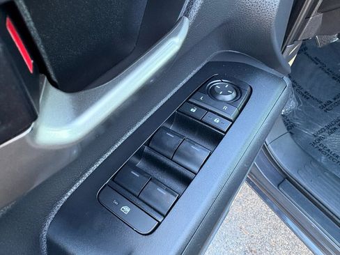 Used 2024 Toyota Tacoma TRD Off-Road image 14