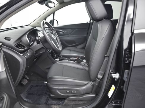 Used 2022 Buick Encore Preferred w/ Safety Package image 13