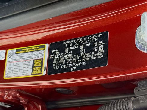 Used 2025 Kia Soul LX w/ LX Technology Package FWD image 31