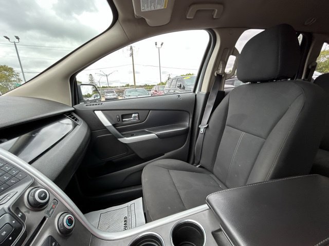 Used 2013 Ford Edge SE FWD image 43
