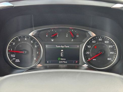 Used 2025 Chevrolet Blazer LT FWD image 16