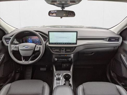 New 2025 Ford Escape SE image 15