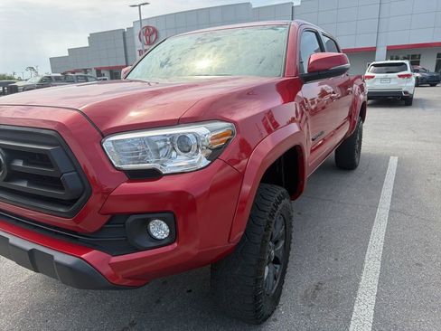 Used 2023 Toyota Tacoma SR5 w/ Technology Package AWD/4WD image 12